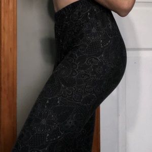 Sweet Legs Floral Pattern Leggings